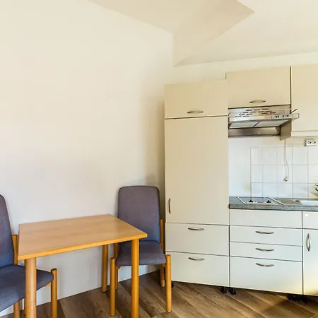 Apartmenthaus In Chemnitz Fuer Monteure Exterior photo