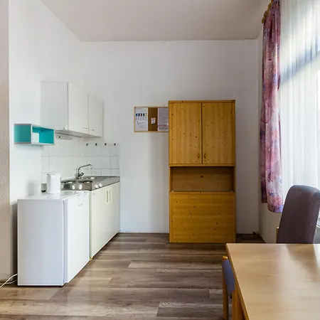 Apartmenthaus In Chemnitz Fuer Monteure Exterior photo