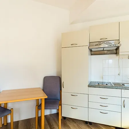 Apartmenthaus In Chemnitz Fuer Monteure Exterior photo