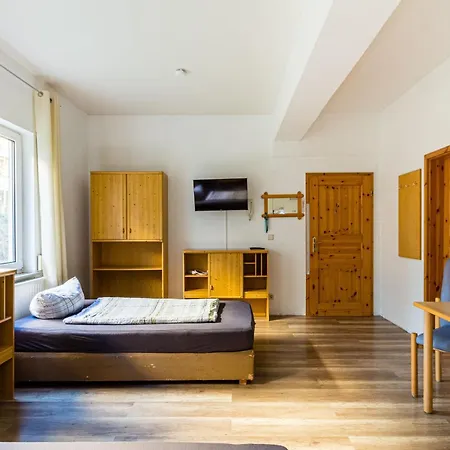 Apartmenthaus In Chemnitz Fuer Monteure Exterior photo