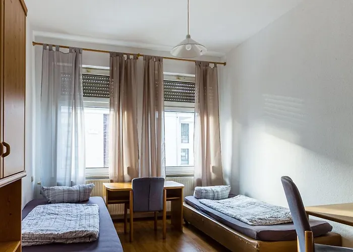 Apartmenthaus In Chemnitz Fuer Monteure